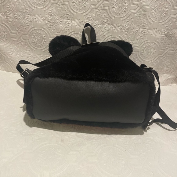 Bioworld x Disney’s Mickey Mouse Black Faux Fur Women’s adjustable backpack Nwt - Picture 5 of 9